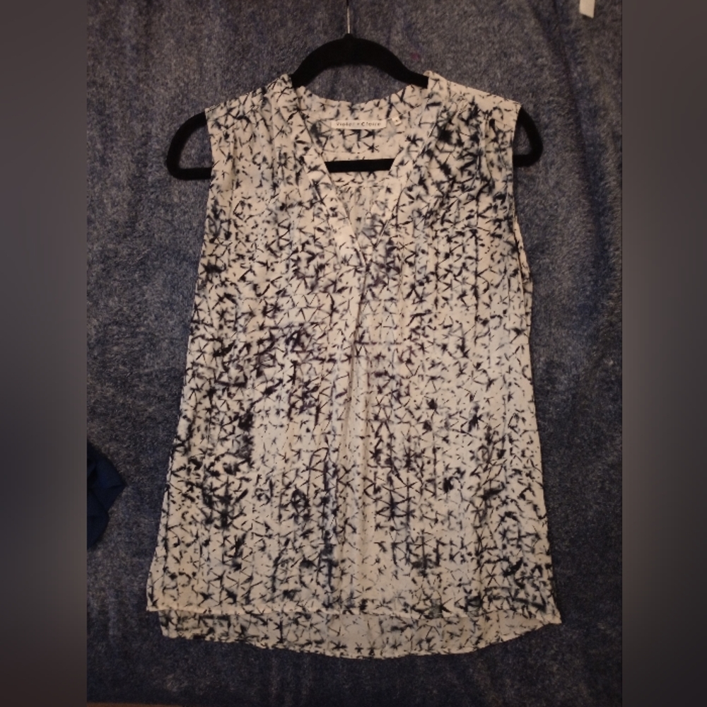 Violet Claire Women's top